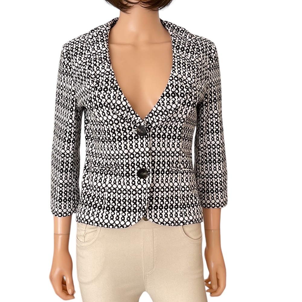 NWOT CAbi Black & White Geometric Print Blazer 3/4 Sleeve